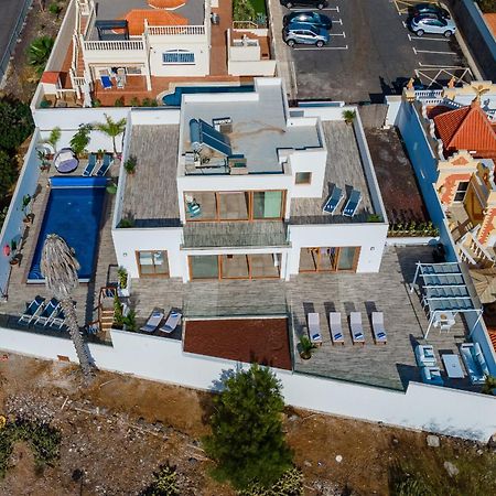 Fabulous Contemporary 5 Bedroom Villa With Private Heated Pool, Sleeps Max 13 Callao Salvaje Kültér fotó