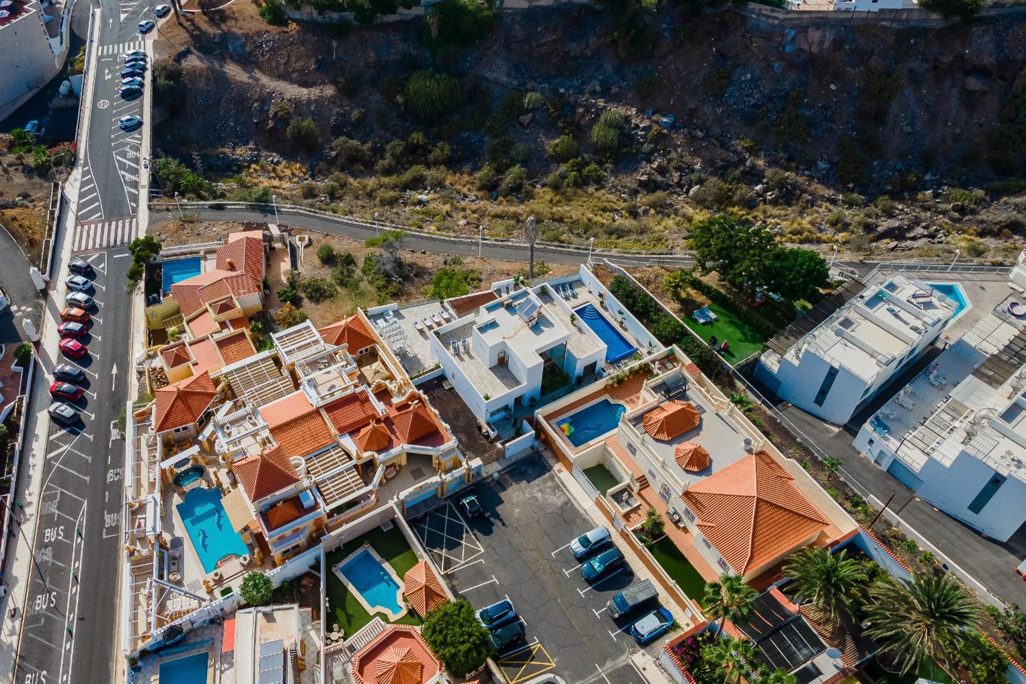 Fabulous Contemporary 5 Bedroom Villa With Private Heated Pool, Sleeps Max 13 Callao Salvaje Kültér fotó