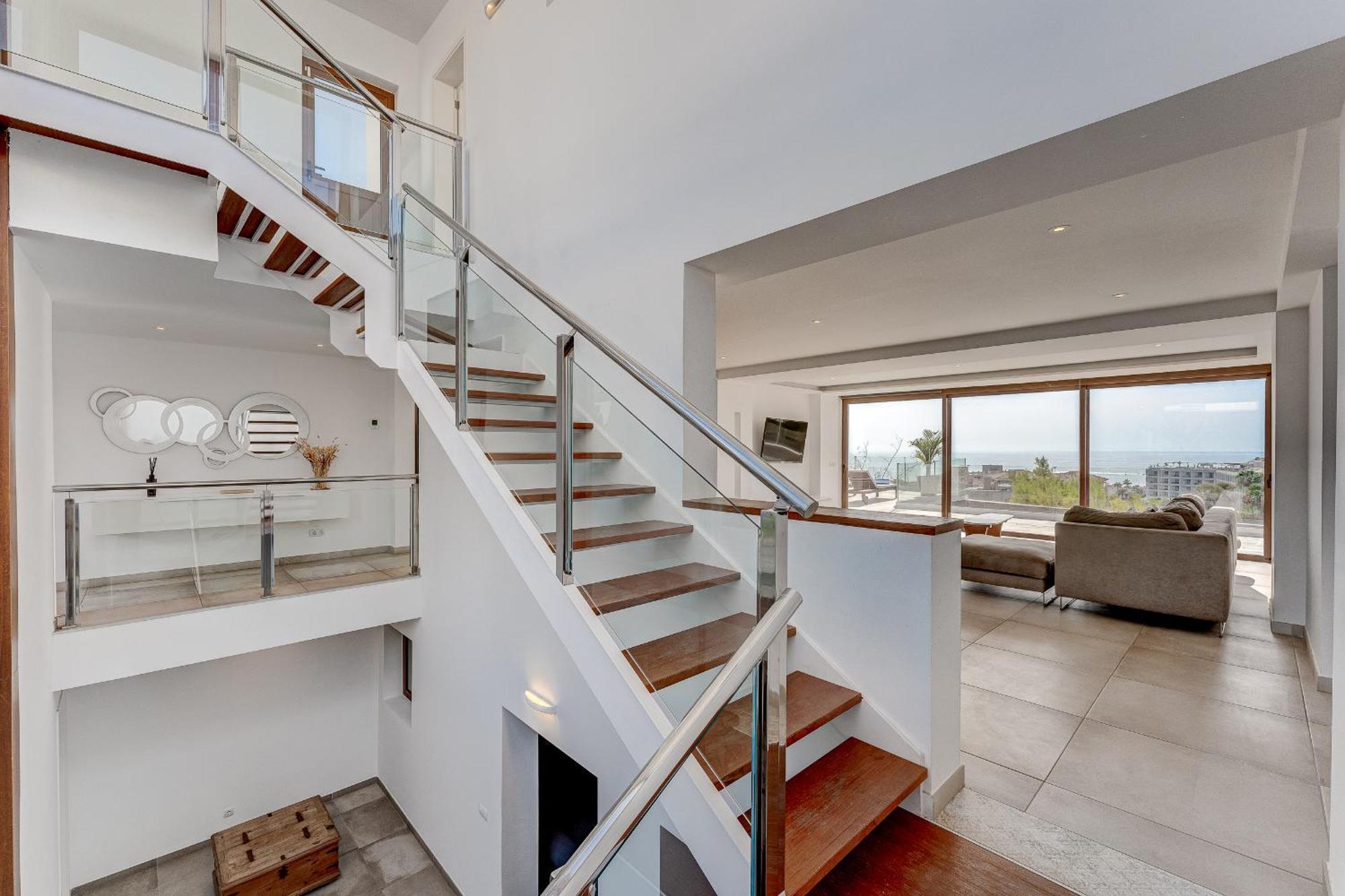 Fabulous Contemporary 5 Bedroom Villa With Private Heated Pool, Sleeps Max 13 Callao Salvaje Kültér fotó