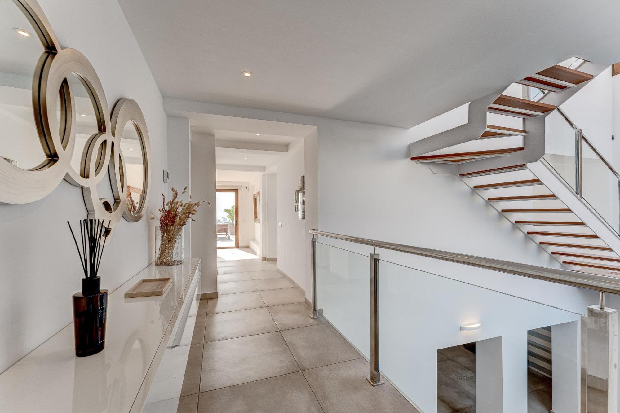 Fabulous Contemporary 5 Bedroom Villa With Private Heated Pool, Sleeps Max 13 Callao Salvaje Kültér fotó